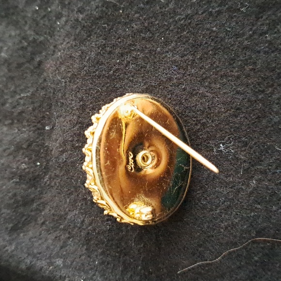 Coro brooche - Picture 2 of 2